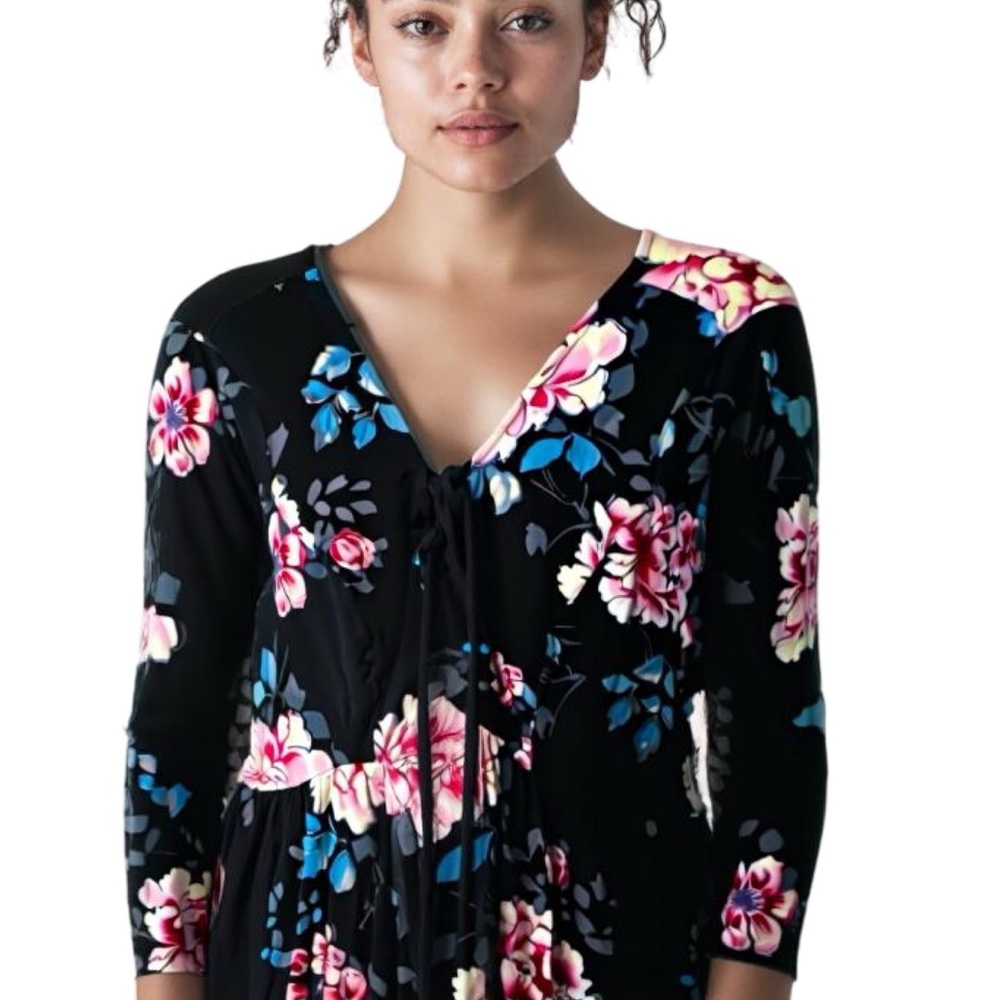 Torrid Black Pink Blue Floral 3/4 Sleeve Lace Up Neckline Blouse Empire